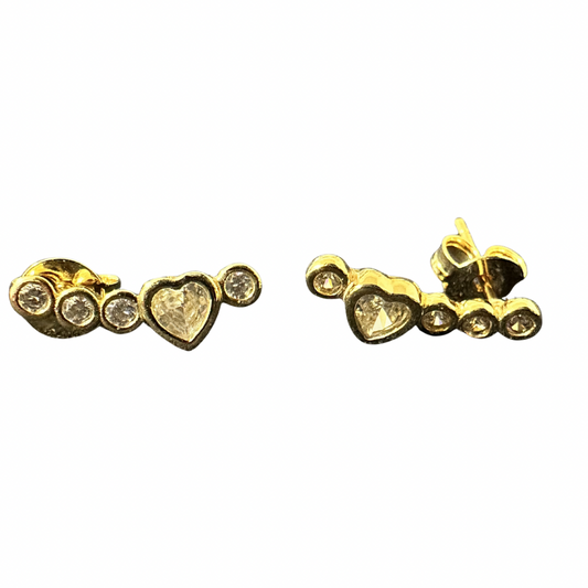 Brinco Earcuff corações em zircônia Premium